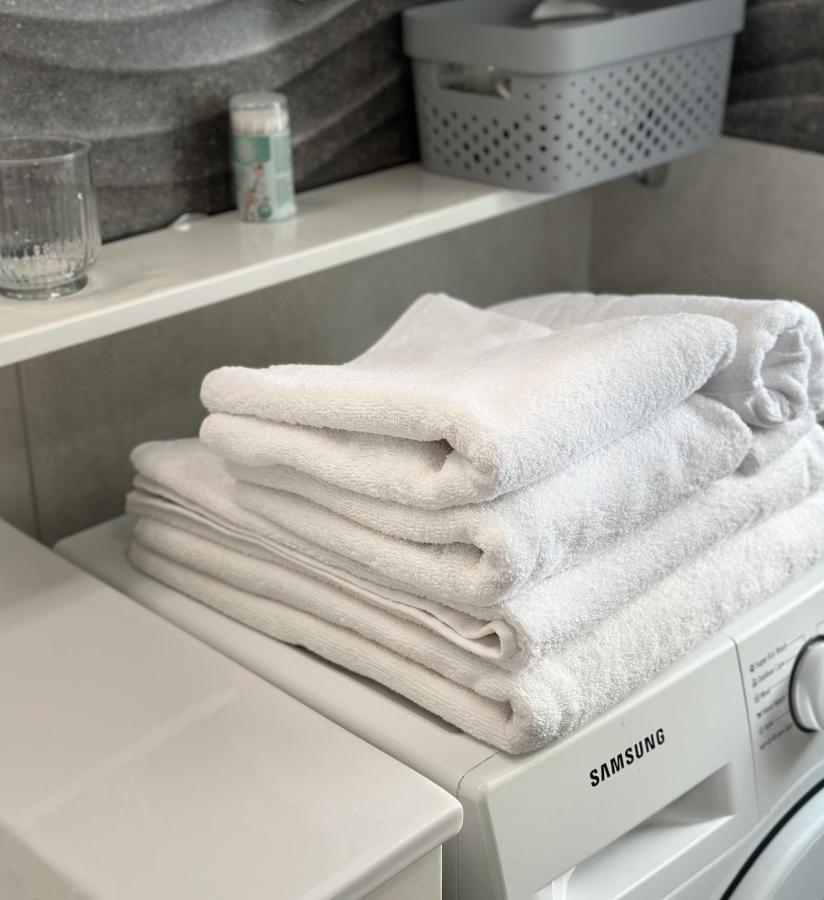 B Home Apartment For Rent 塞拉耶佛 外观 照片